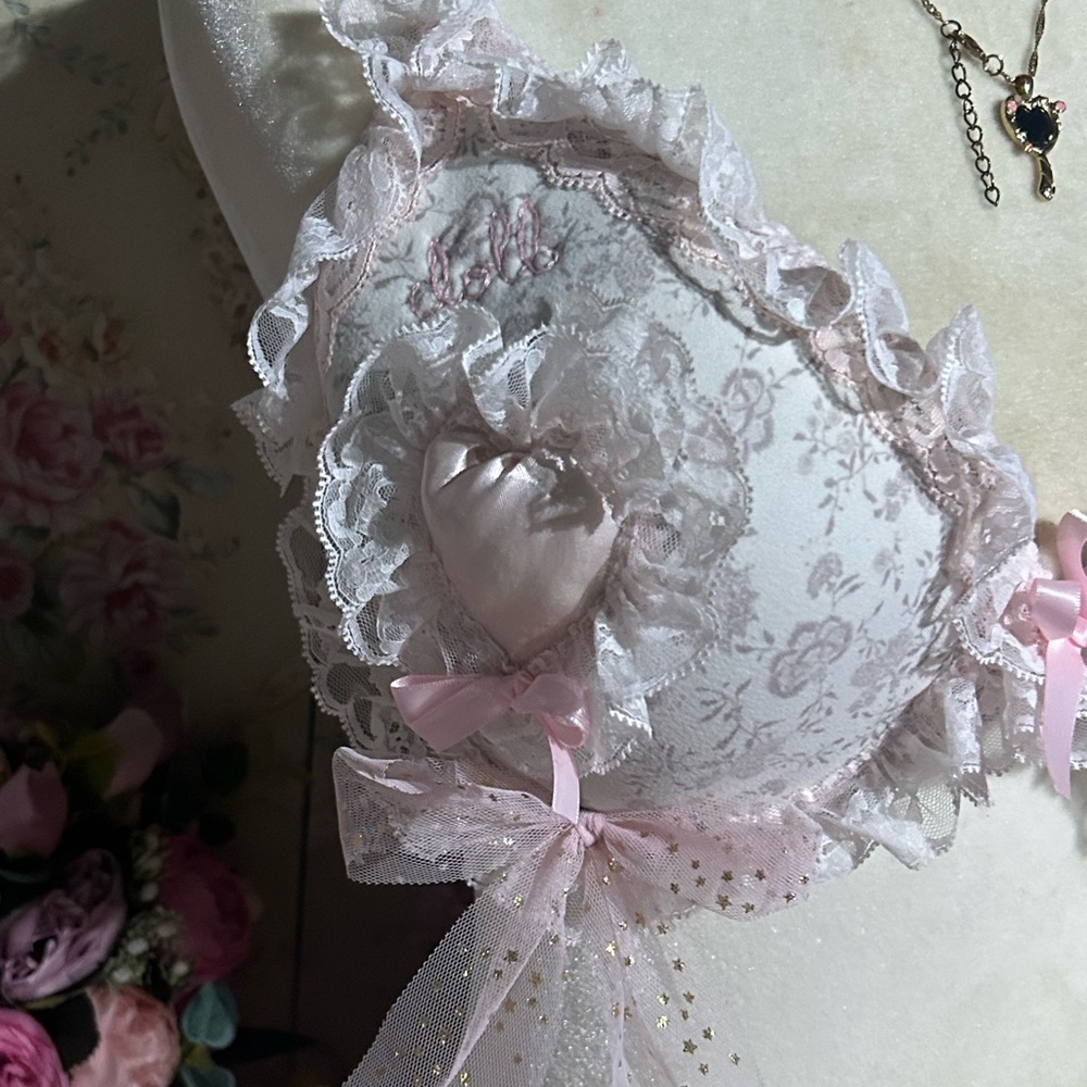 I have only a doll heart 🎀🪽 ooak upcycled bra frilly dolly  pink bows cute - Picture 2 of 6